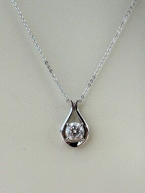 S925 2ct Teardrop Moissanite Diamond Pendant Necklace